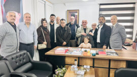 GAZETECİLERİN KOLTUĞU MİNİK SARE’NİN OLDU…