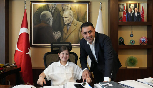 23 NİSAN’DA BAŞKANLIK MAKAMI ÇOCUKLARA EMANET EDİLDİ