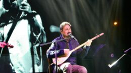 MİKAİL ASLAN KONSERİYLE YÜREĞİR’DE UNUTULMAZ GECE