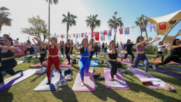 SPOR KENTİ MERSİN’DE BAHAR ENERJİSİ SAHİLE TAŞTI