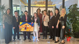 VALİ YAVUZ’UN EŞİ SÜREYYA YAVUZ, ÖZEL GEREKSİNİMLİ ÇOCUKLARI MİSAFİR ETTİ