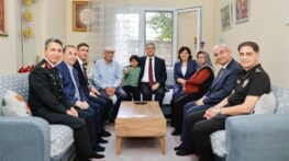 VALİMİZ SAYIN MUSTAFA YAVUZ ŞEHİT AİLELERİNE BAYRAM ZİYARETİNDE BULUNDU