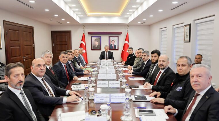 ORMAN YANGINLARINA KARŞI ALINACAK ÖNLEMLER VALİ MUSTAFA YAVUZ’UN BAŞKANLIĞINDA DEĞERLENDİRİLDİ