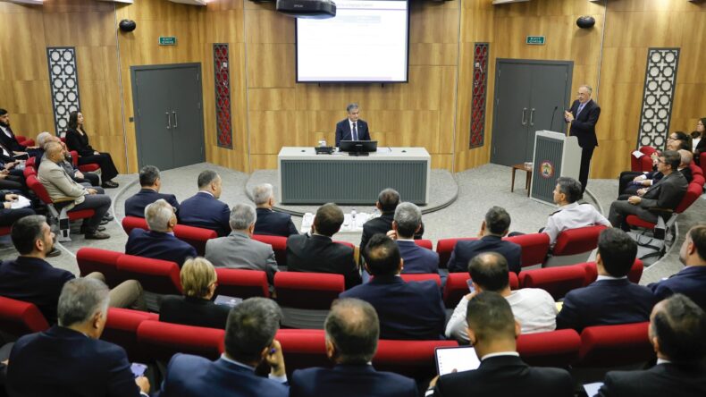SASA POLYESTER SANAYİ A.Ş. YUMURTALIK ÖZEL ENDÜSTRİ BÖLGESİ BİLGİLENDİRME TOPLANTISI GERÇEKLEŞTİRİLDİ