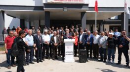 ANIL TANBUROĞLU: “KARATAŞ DEVLET HASTANESİ HALKINDIR, SATILAMAZ”