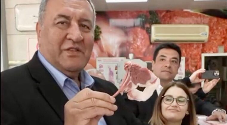GÜRER: “BAYRAM İKRAMİYESİ KOYUN ALIRKEN PİRZOLA ALABİLECEK HALE DÜŞTÜ”