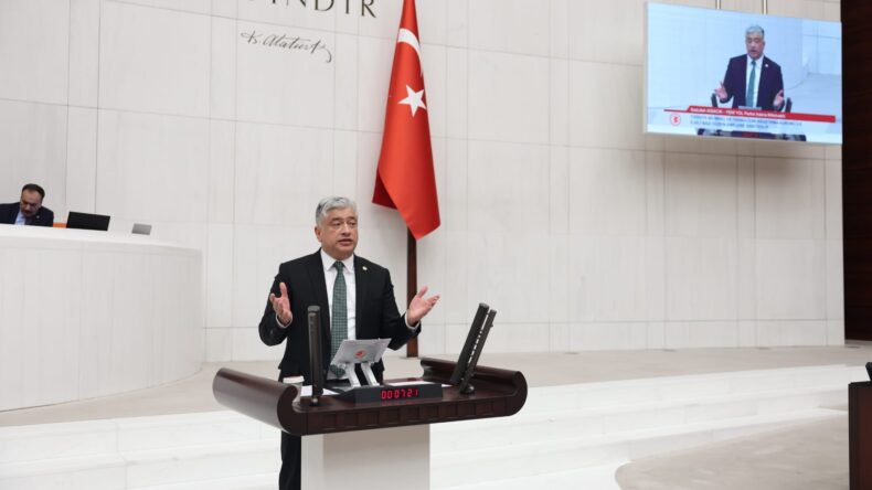 KISACIK: ESNAFLA UĞRAŞTIĞINIZ KADAR UYUŞTURUCUYLA, KUMARCILARLA, ÇETELERLE UĞRAŞMADINIZ!