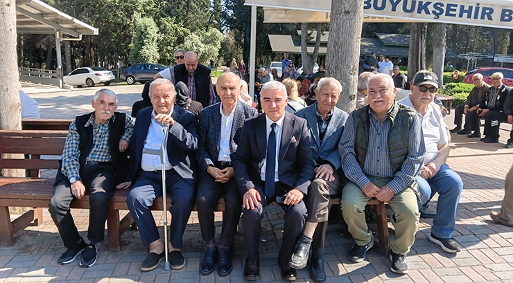 ARİF ABİ SON YOLCULUĞUNA UĞURLANDI