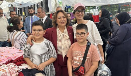 VATANDAŞ PAZARDA ETİKET DEĞİL GEÇİM DERDİ OKUYOR 