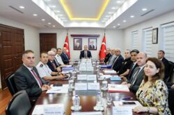ADANA’DAKİ KAMU YATIRIMLARI VALİ MUSTAFA YAVUZ BAŞKANLIĞINDA DEĞERLENDİRİLDİ