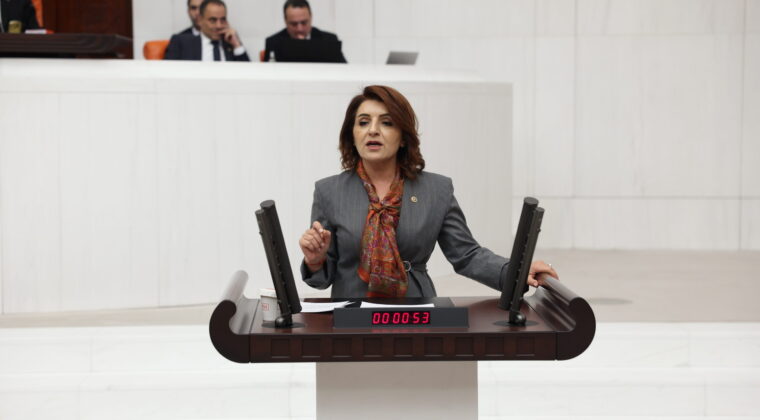 CHP’Lİ GÜLCAN KIŞ: “TİSAN’IN KADERİ DEĞİL, MERSİN’İN GELECEĞİ YARGILANIYOR”