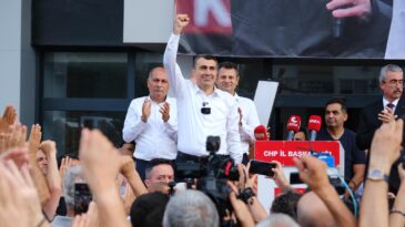 BAŞKAN TANBUROĞLU: “BİZE BİNA DEĞİL, HALK LAZIM. MUHALEFET DEĞİL, İKTİDAR LAZIM”