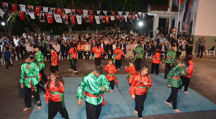 MERSİN BÜYÜKŞEHİR YENİCE’DE ‘AŞIK SIDKİ BABA ANMA GECESİ’ DÜZENLEDİ