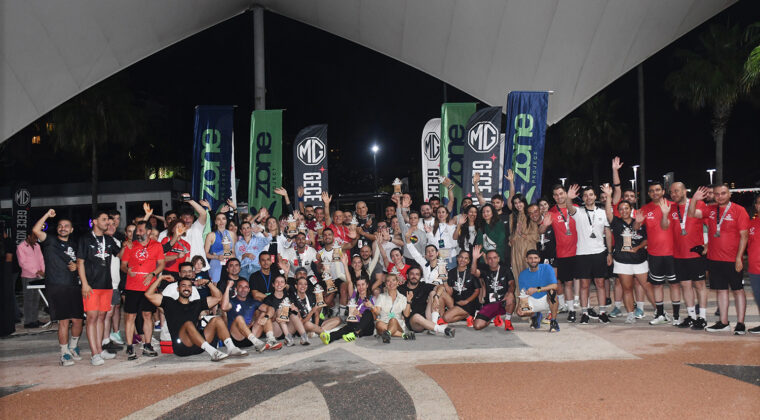 SPORUN BİRLEŞTİRİCİ GÜCÜ-GECE KOŞUSUNA YÜZLERCE SPORCU KATILDI