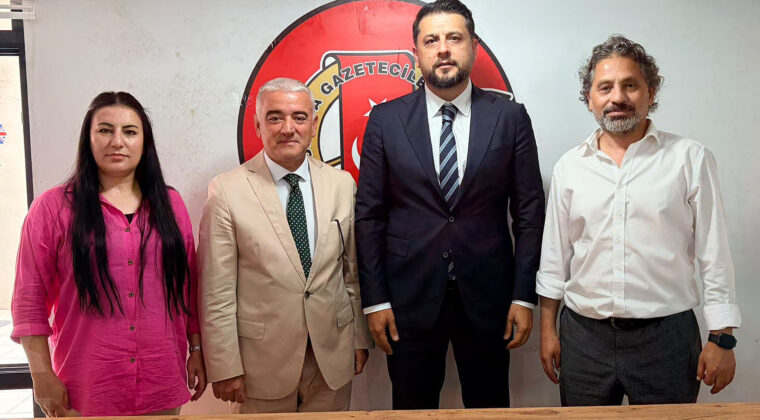 ‘TEK DERDİMİZ ADANA’YA HİZMET’
