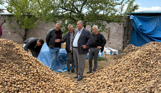 “İKTİDAR TARIMDA PATATES VE SOĞAN PAZARINI DAHİ YÖNETEMEDİ”