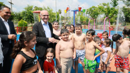 YÜREĞİR BELEDİYESİ SU OYUN PARKLARI YAZ SEZONUNU AÇTI