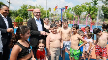 YÜREĞİR BELEDİYESİ SU OYUN PARKLARI YAZ SEZONUNU AÇTI