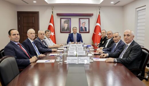 VALİ MUSTAFA YAVUZ ODA, BORSA VE BİRLİK BAŞKANLARIYLA BİR ARAYA GELDİ