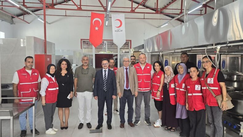 KIZILAY’IN İYİLİK SOFRASI 81 İLE YAYILIYOR