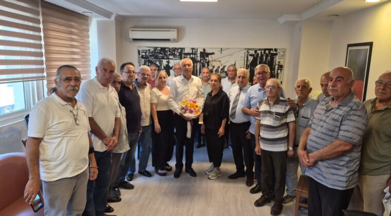 ANADOLU EMEKLİLER DERNEĞİ’NDEN ZEYDAN KARALAR’A GEÇMİŞ OLSUN ZİYARETİ