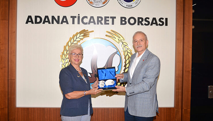 ADANA TİCARET BORSASI’NDA KADINLARIN İŞ DÜNYASINDAKİ YERİ VE İŞKAD’IN GİRİŞİMCİLİK ÖDÜLLERİ KONUŞULDU