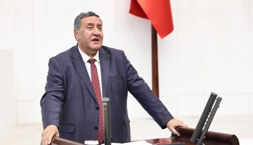 GÜRER: “TARIMDA ÇALIŞAN NÜFUS YÜZDE 10,7’DEN YÜZDE 5,23’E GERİLEDİ”