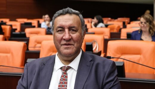 GÜRER: “KAMUDA TAŞERON BİTMELİ, İŞÇİLER KADROYA ALINMALI”