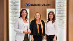 SABANCI VAKFI’NDA BAYRAK DEĞİŞİMİ