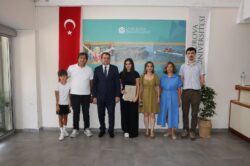 ÇUKUROVA ÜNİVERSİTESİNDE 2026-2027 AKADEMİK YILI İLK KAYIT HEYECANI