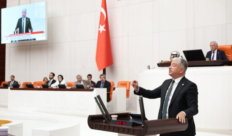 KISACIK: YÜKSEKÖĞRETİMİN TEMEL SORUNLARINI ÇÖZEN BİR DÜZENLEME YOK
