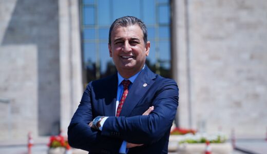 İLETİŞİM BAŞKANLIĞI 7 AYDA 3,5 MİLYAR LİRA HARCADI: HER GÜN 587 ASGARİ ÜCRETLİNİN MAAŞI