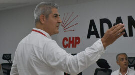 CHP PARTİ OKULU ADANA’DA EĞİTİM GERÇEKLEŞTİRDİ