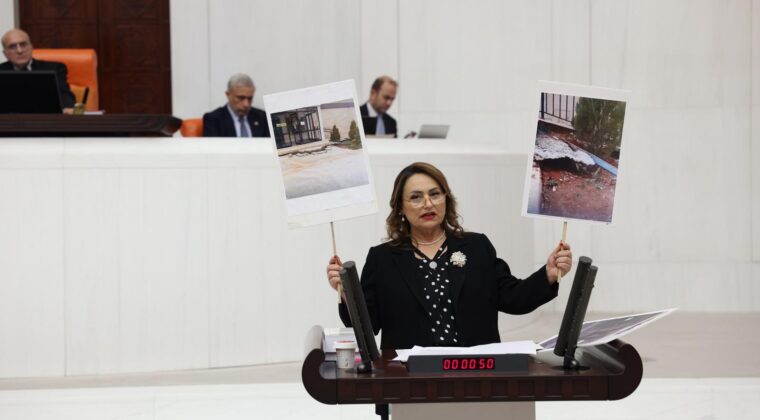TOZLU RAFLARDAKİ DEPREM RAPORLARINI İNDİRİN!