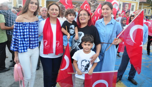 ZAFER BAYRAMIMIZ KUTLU OLSUN