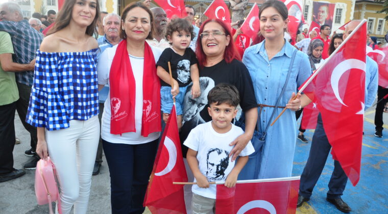 ZAFER BAYRAMIMIZ KUTLU OLSUN