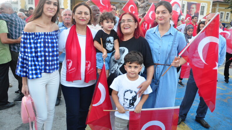 ZAFER BAYRAMIMIZ KUTLU OLSUN