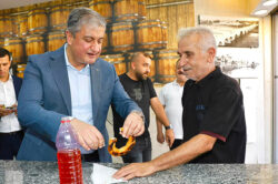 VALİ MUSTAFA YAVUZ SEYHAN’DA ESNAFIMIZI ZİYARET ETTİ