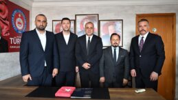 HAKAN YILDIRIM VE BİLAL ULUDAĞ’DAN TÜRKAV ADANA’YA HAYIRLI OLSUN ZİYARETİ