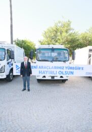 YÜREĞİR BELEDİYESİ HİZMET FİLOSUNA 4 YENİ ARAÇ DAHA KAZANDIRDI