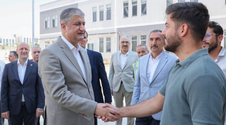 VALİ MUSTAFA YAVUZ’DAN YAPIMI TAMAMLANAN ÖĞRENCİ YURDUNA İNCELEME ZİYARETİ