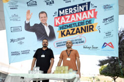 BÜYÜKŞEHİR ÜNİVERSİTE ÖĞRENCİLERİNİ MERSİN VE TARSUS OTOGARLARINDA KARŞILIYOR