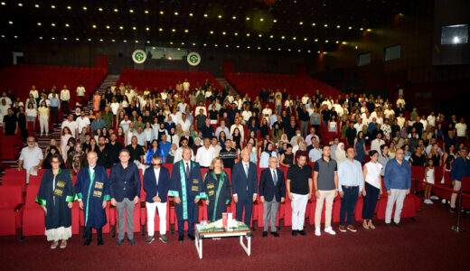 110 DİŞ HEKİMİ YEMİN EDEREK ÇÜ’DEN MEZUN OLDU