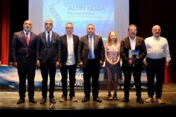 GÜNGÖR GEÇER: “ADANA’NIN KALBİ DAİMA SİNEMAYLA ATIYOR.”