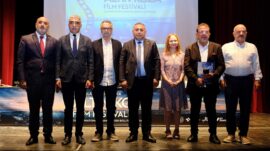 GÜNGÖR GEÇER: “ADANA’NIN KALBİ DAİMA SİNEMAYLA ATIYOR.”