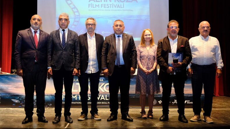 GÜNGÖR GEÇER: “ADANA’NIN KALBİ DAİMA SİNEMAYLA ATIYOR.”
