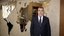 AKİB, ÜÇÜNCÜ ÇEYREK SONUNDA 13,81 MİLYAR DOLARLIK İHRACATA ULAŞTI