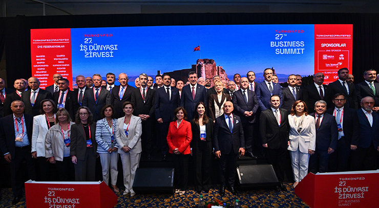 İŞ İNSANLARI, ELAZIĞ’DAN BARIŞ, YATIRIM VE BÖLGESEL KALKINMA MESAJI VERDİ