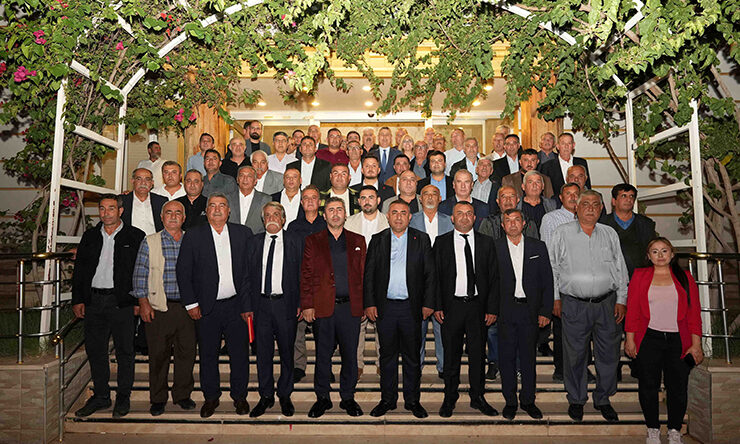 GÜNGÖR GEÇER, 15 İLÇENİN MUHTARLARIYLA BİR ARAYA GELDİ…