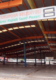 ÇUKUROVA’DA KAPALI SEMT PAZARLARI YENİLENİYOR